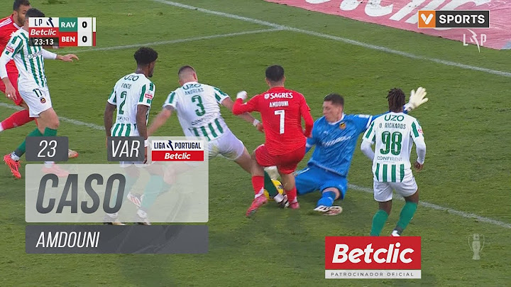 Lance confuso na área do Rio Ave | Rio Ave - Benfica (Liga 24/25 #26)