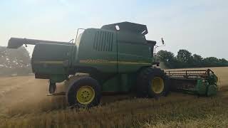 Combining Wheat with JD 9650 Straw Walker combine. 2026 harvest.