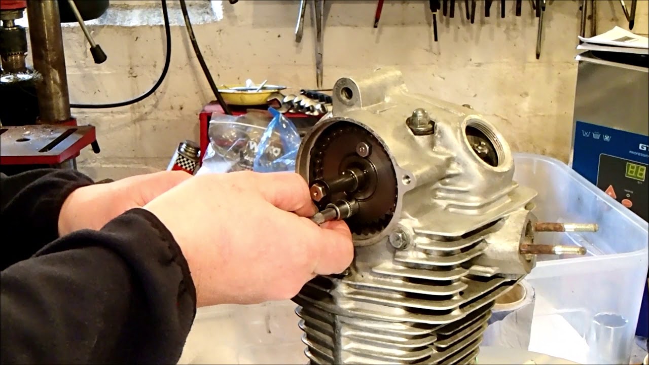 Hond cb125s engine restoration pt20 camshaft, cam chain and side
