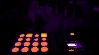 Jessy Blue-Purple Trip (maschine mikro drumming)