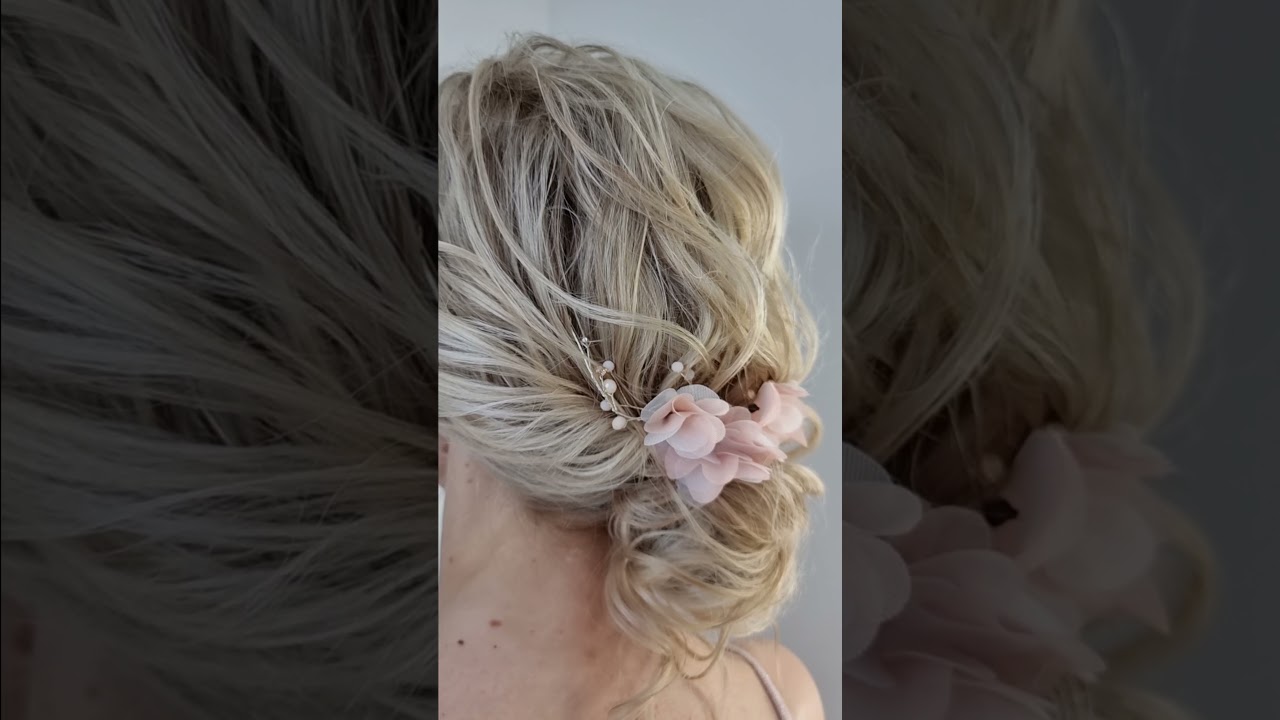 низкий пучок из пляжных локонов