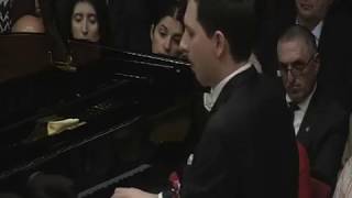 Lucas Krupinski plays F. Chopin - Piano Concerto in E minor, Bucharest Philharmonic/Alexander Walker