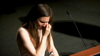 Tearful Knox: Media created false story around me