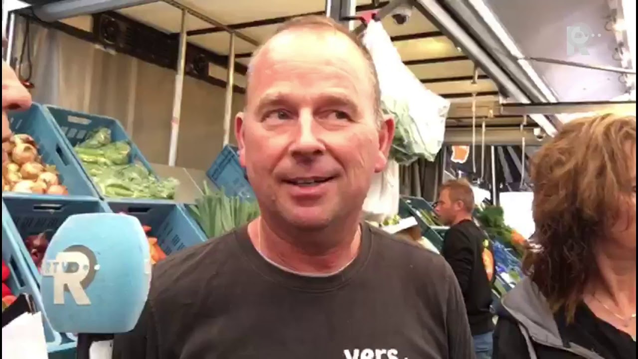 Uitvouwbare groentekraam op de markt in Berkel en Rodenrijs: 'Uniek in