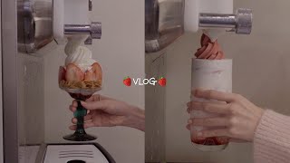 Cafe Vlog) It's Strawberry Season🍓🍨🫶|Oreo+Strawberry Combo Is Too Good｜Oreo Strawberry Parfait🍨 by Zoe's 조에 527,503 views 4 months ago 8 minutes, 30 seconds