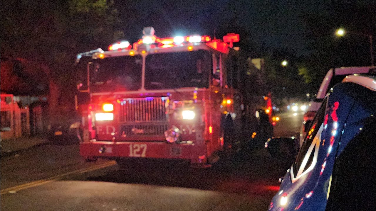 FDNY Ladder 127 Responding To A 5 Alarm Fire On Rosedale Ave In ...