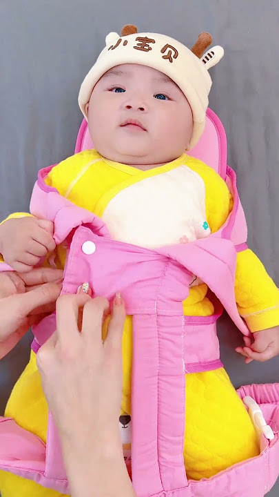 Free Your Hands – This Baby Carrier Makes Baby Carrying a Breeze!#shorts #musthaves