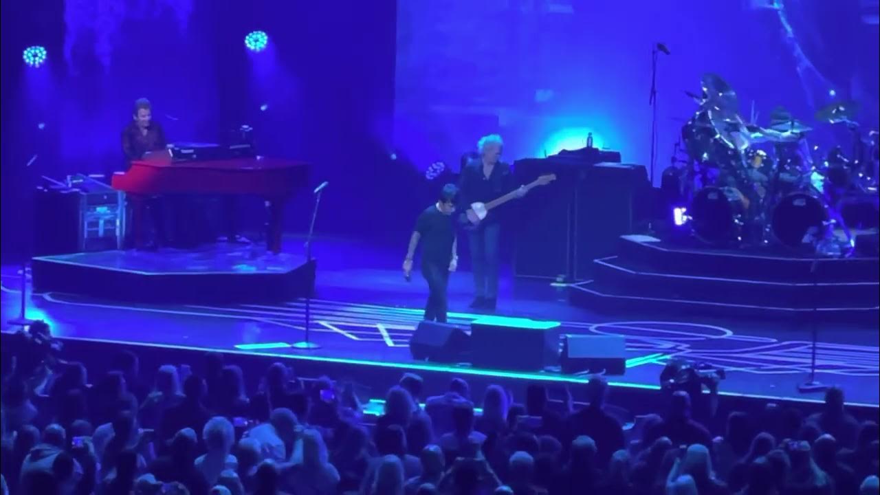 Journey Open Arms live at Rupp Arena in Lexington, KY YouTube