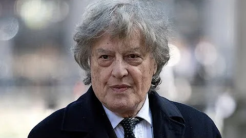 Tom Stoppard Dies at 88 — Oscar-Winning ‘Shakespeare in Love’ Screenwriter Passes