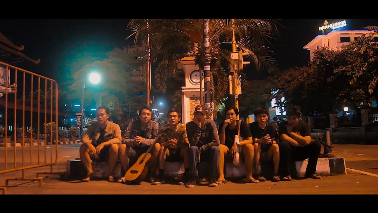 COVER VIDEO CLIP IKSAN SKUTER ''PULANG'' - YouTube