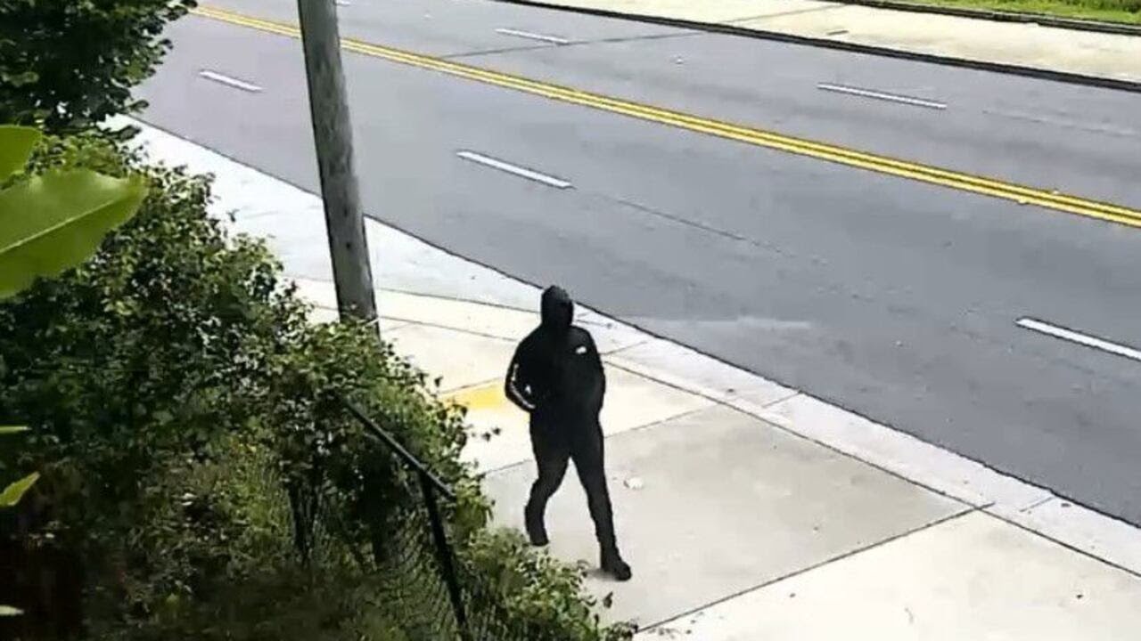 Police searching for suspect wanted in armed robbery at southwest ...