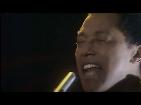 Labi Siffre - Solid Love - The Kenny Everett Video Show S01E07 - 14/08/1978