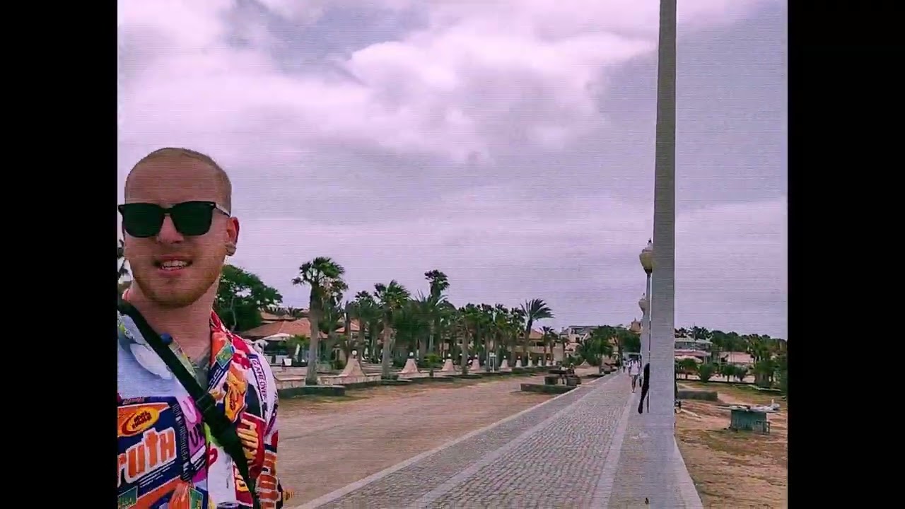 Watch OC - ČASh /off.video on YouTube Watch OC - ČASh /off.video on YouTube