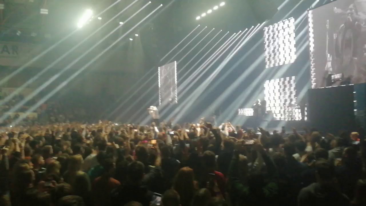 Intro - Pezet Torwar