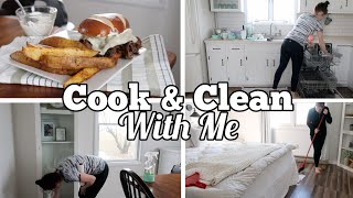 Cook And Clean With Me | Speed Clean | SAHM Cleaning Routine screenshot 4