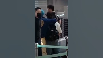 Felix attached to his lover changbin like always #changlix #felix #changbin #hyunlix