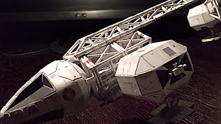 Eagle 1 Transporter from Space 1999 (100% paper)
