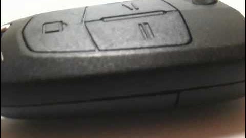 Vauxhall 3 Button Flip Key for Vectra C 2002-2008 & Signum 2003-2007 - AKK194