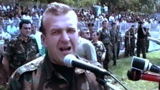 05.08.1994. - Postrojavanje Zarobljenih Autonomaša Na Stadionu U Bihaću