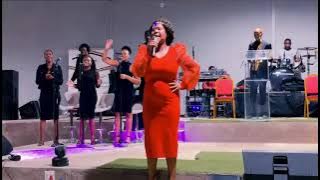 Sarah blessing..wa kwetsima Yeso (He is Holy) Tsonga melody