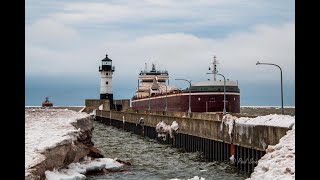 Storm Coming! Everyone's getting off the lake in a hurry! The Joseph L Block  & Joyce VanEnkevort🔊🔊🔊