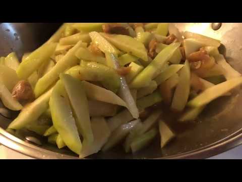 SAYOTE/CHAYOTE OR MIRLITON SQUASH WITH CHICKEN|EASY RECIPE