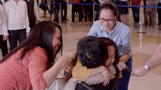 See how the Cruz sisters surprised their mother at Dubai airport with the help of marhaba