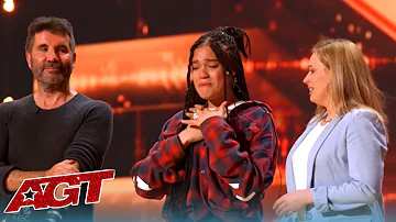 Simon Cowell Hits GOLDEN BUZZER For 13-Year-Old Polish Girl Sara James After WOW Audition!!
