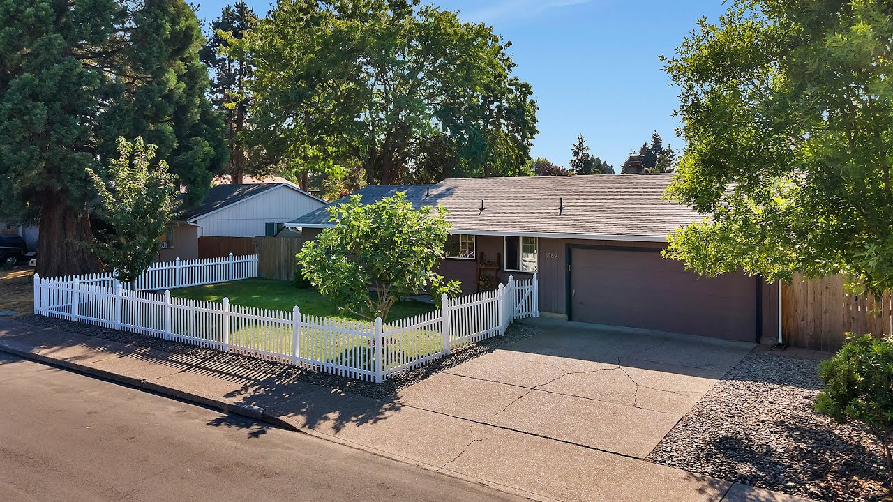 Charming One Level Home with large backyard in Hillsboro ~ Video of 1989 NE 13th Ave.