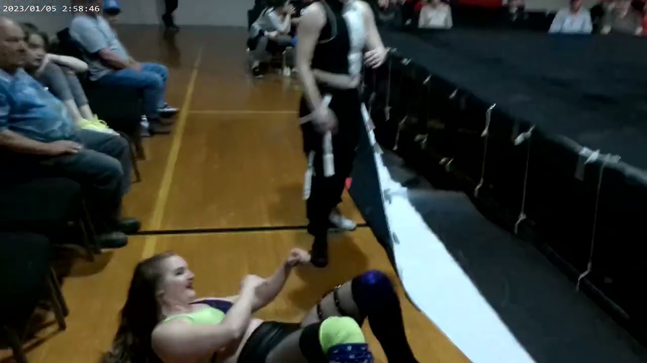 Dani Jacx vs Kenzi James