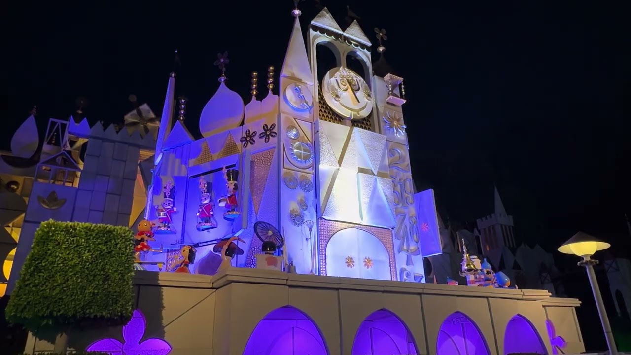 7/14/24 “It’s a Small World” clock parade at 10:45 PM
