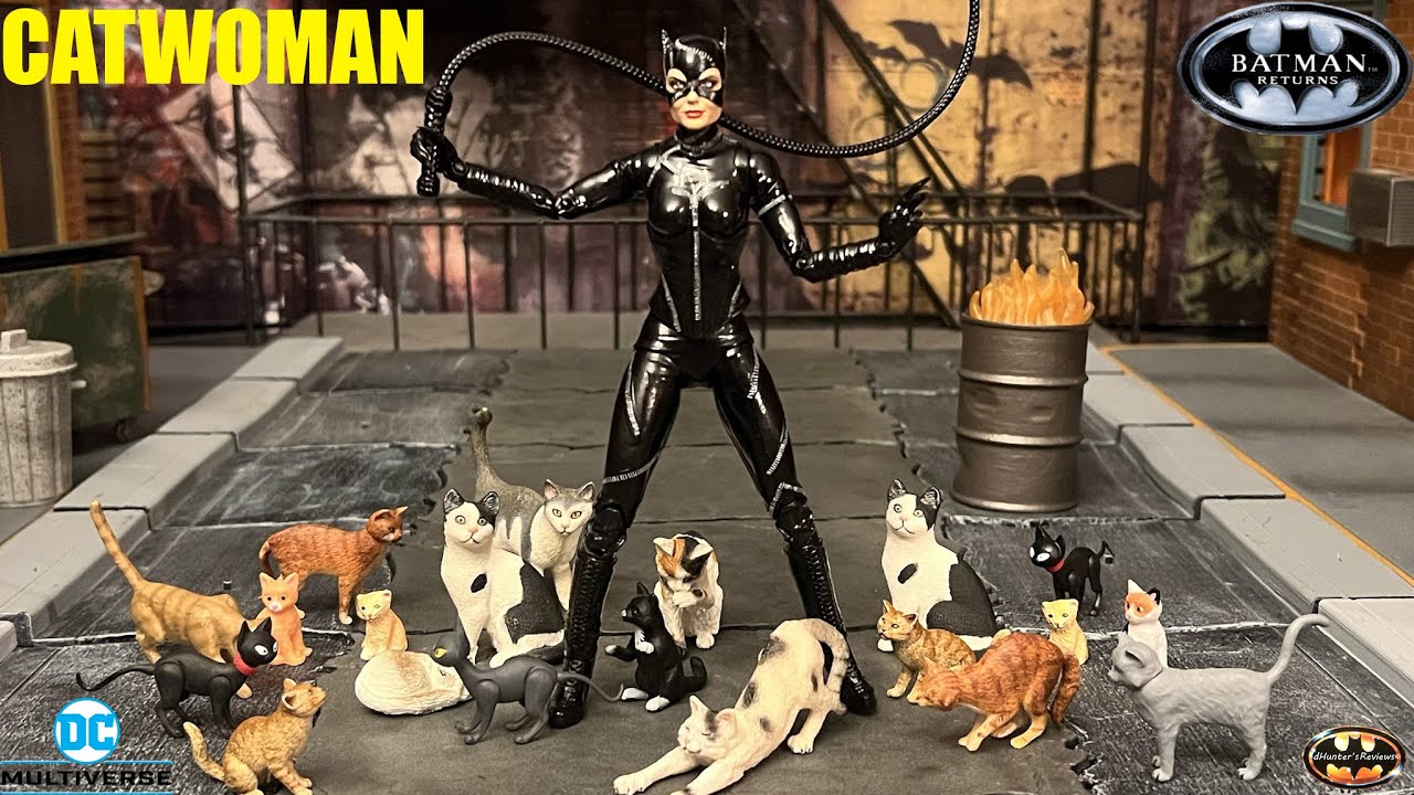 Обзор и сравнение фигурок McFarlane DC Multiverse Catwoman Batman Returns Michelle Pfeiffer