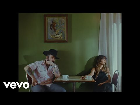 Kany García, Carín León - El Sombrero y La Camisa (Video Oficial)