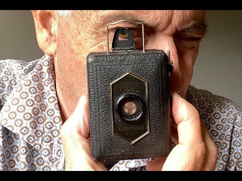 Zeiss Ikon Baby Box - YouTube