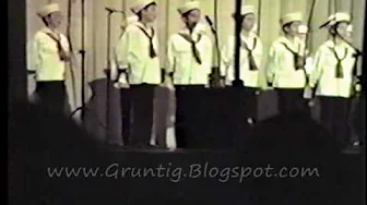 The Tzlil Vzemer Boys Choir 1988 - Boruch Shenosan The Tzlil Vzemer Boys Choir 1988 - Boruch Shenosan