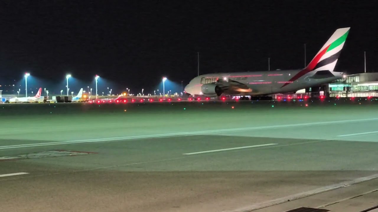 @emirates @airbus A380-800 Taxing 