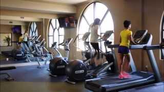 Woolley's Classic Suites (hotel) - Denver Airport. Amenities and services.