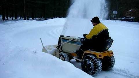 Cub Cadet 1811 throwing snow