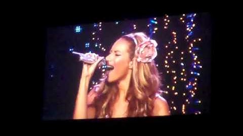 Leona Lewis - The First Time Ever I Saw Your Face - The O2, London - 12 June 2010 - Labyrinth Tour