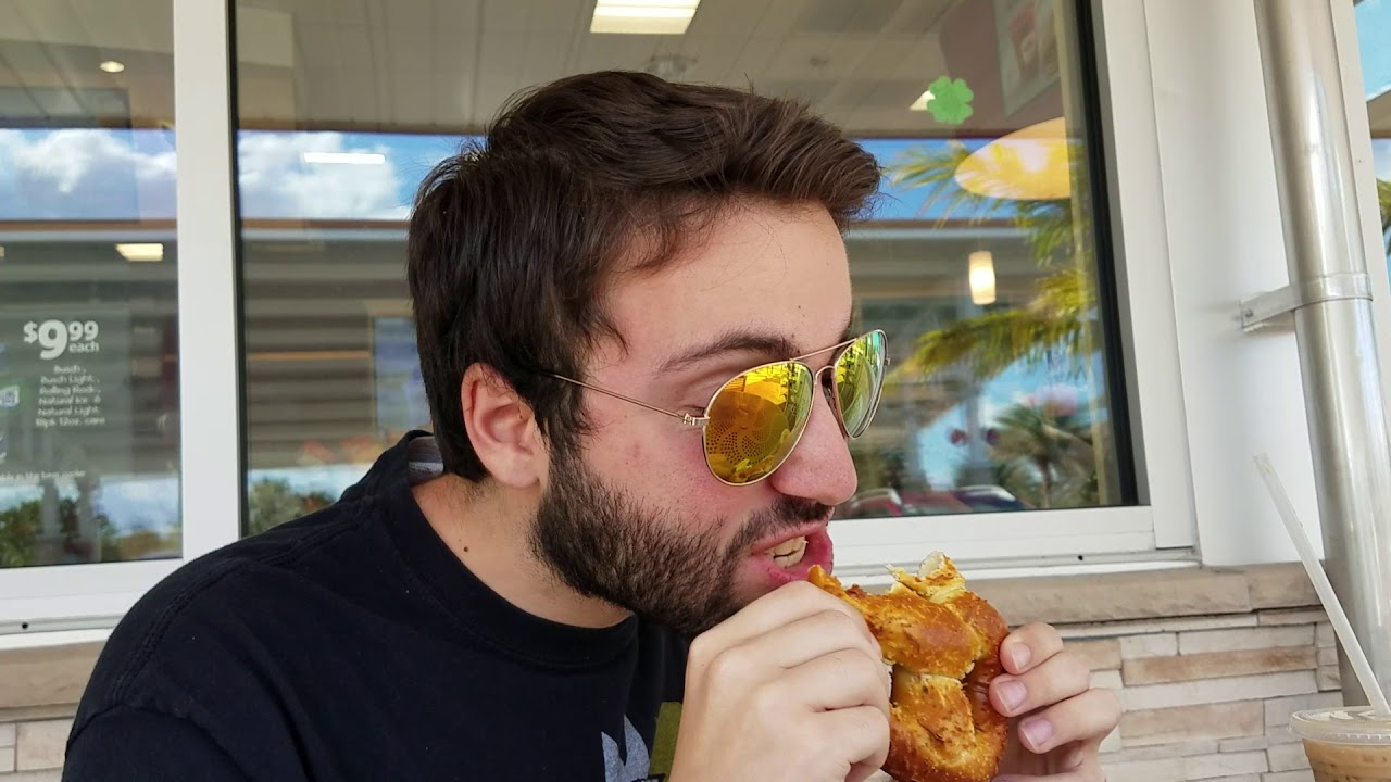 Wawa Jalapeño Cheese Stuffed Pretzel The Kosher Critic 68 YouTube