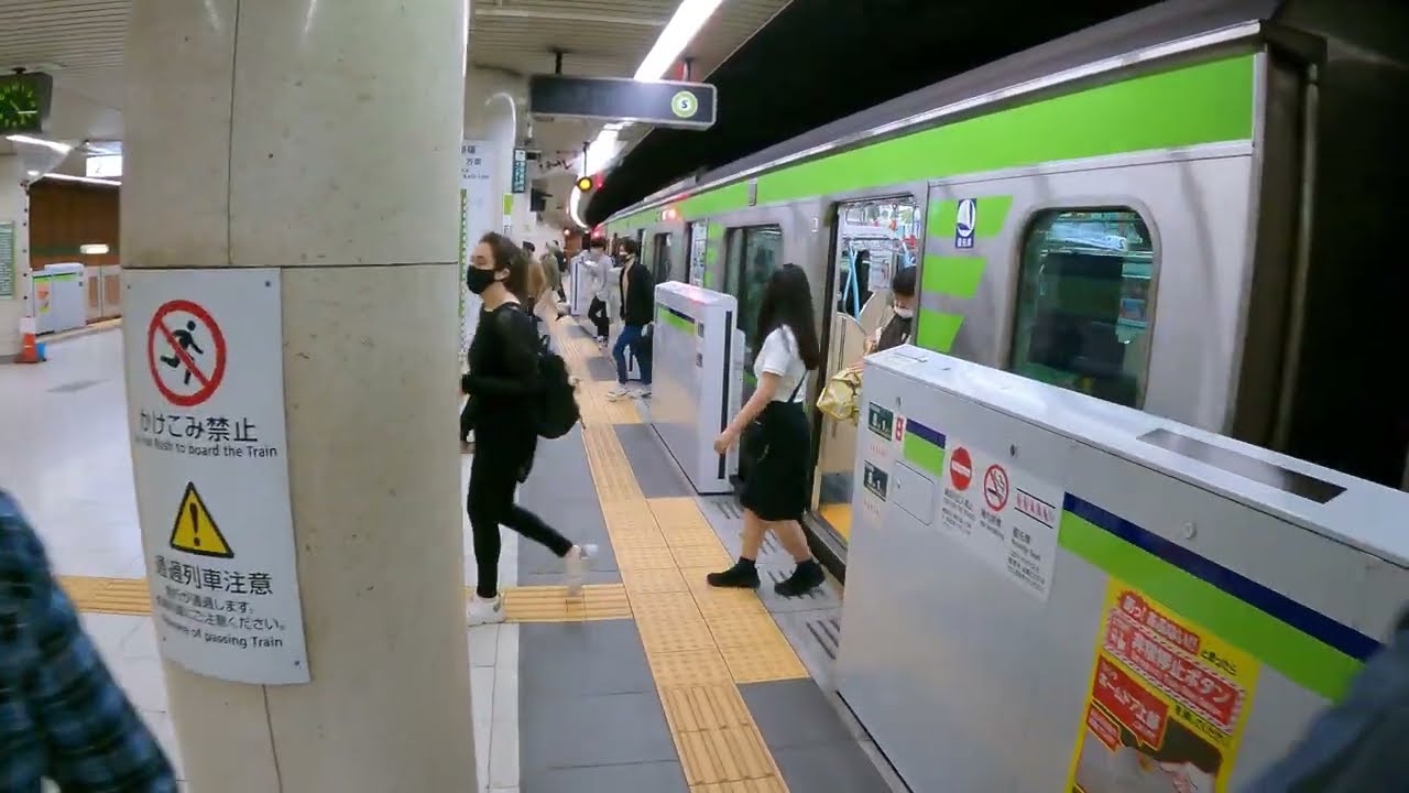 Shinjuku-sanchome Station S02 Walk | Toei Shinjuku Line | Tokyo Exploration | Japan 4K ASMR