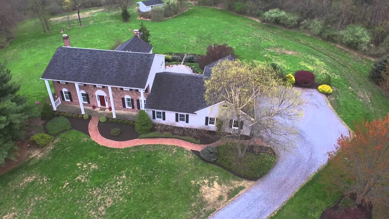460 Hilltop Road, Riegelsville, PA 18077
