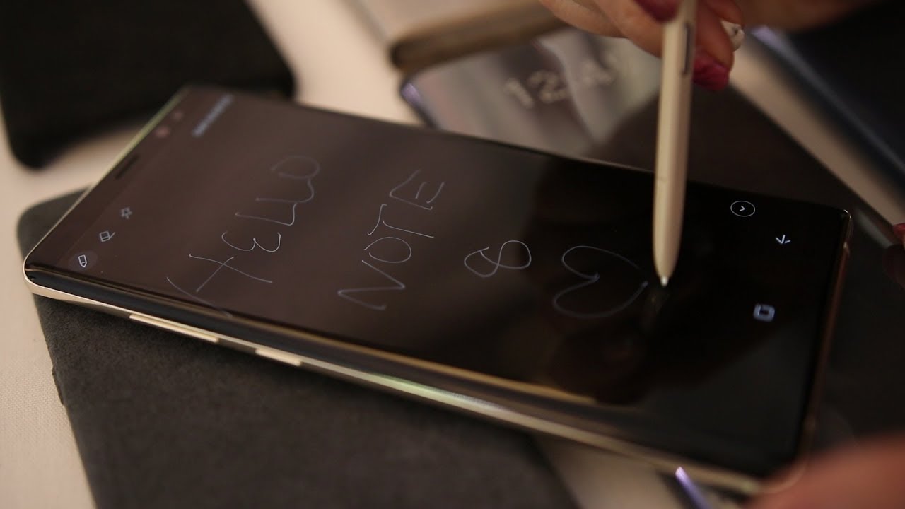 Đừng bỏ lỡ cơ hội sở hữu chiếc điện thoại Samsung Galaxy Note 8 với thiết kế đẹp mắt và nhiều tính năng hấp dẫn. Với camera kép, bút S Pen thông minh và bộ nhớ lớn, chiếc điện thoại này sẽ là một trợ thủ đắc lực cho công việc và giải trí của bạn.