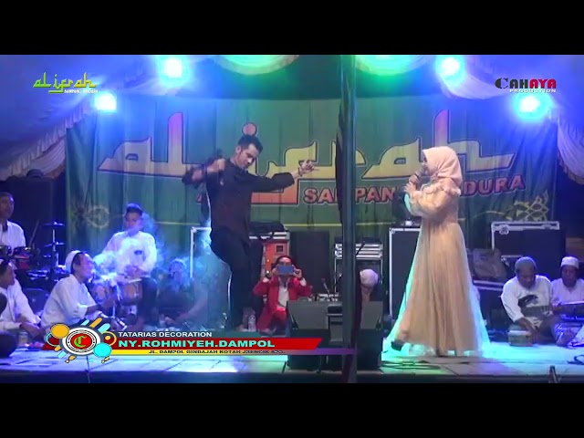 Duet Habib Huzein u0026 Fatim Zain. Ngandung pole. live berigal. class=