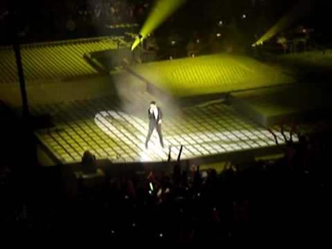 Jacky Cheung -- softHARD 軟硬 special guest (helicopter view)