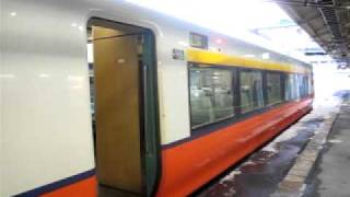 E751系つがる号発車