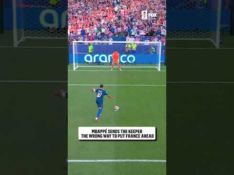 Cool, calm, and composed from Kylian Mbappé 🇫🇷
