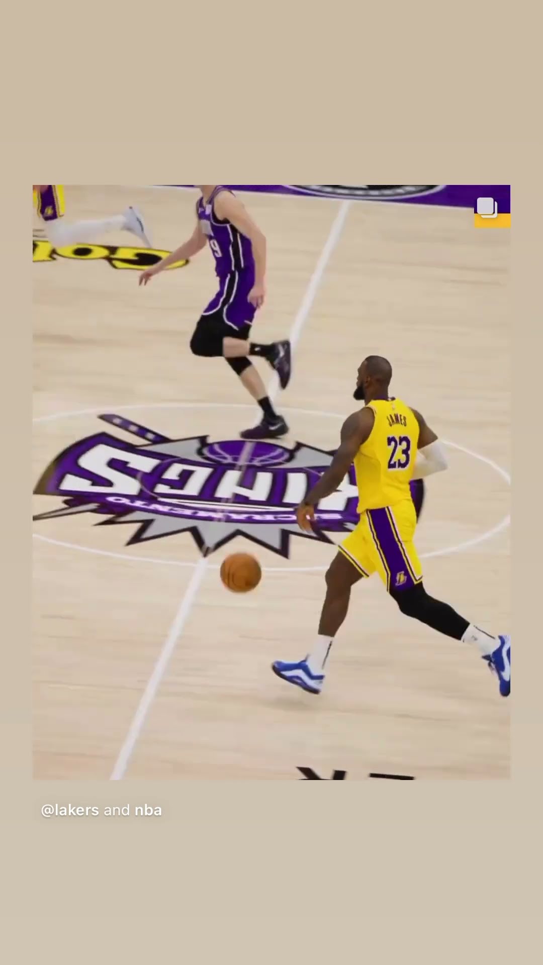 Chase Down #hoodnews #lebronjames #kingjames #lakers #sacramentokings #block #omg #how #basketball