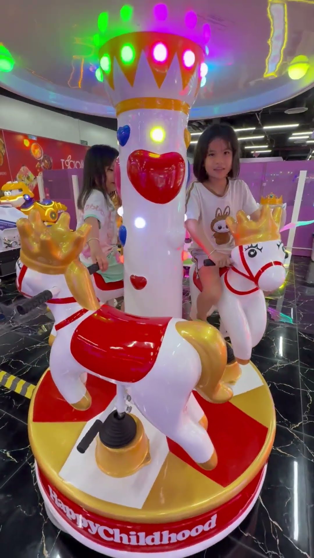 LNF - Bé Miu và Cún chơi cưỡi ngựa || Squid game wheel in real life #shorts