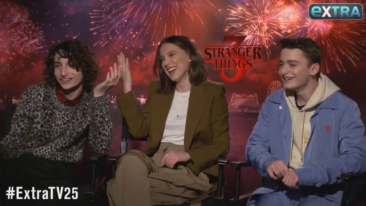 Millie Bobby Brown Noah Schnapp E Finn Wolfhard Parlano Dei Baci